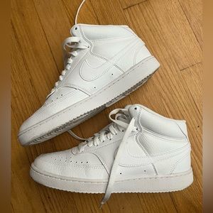 NIKE COURT VISION MIDS - WHITE